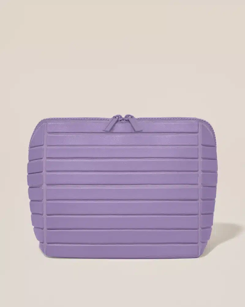 10 Best Makeup Travel Bags Women Swear By for Stylish, Organized Packing 19 Parallelle Traveller