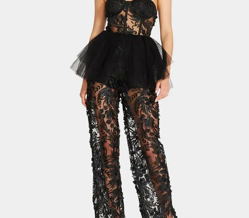 Stunning Party Outfit Ideas for Women That Always Turn Heads 1 party outfit ideas for women