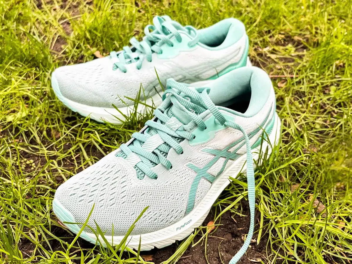 Best Walking Shoes for Women