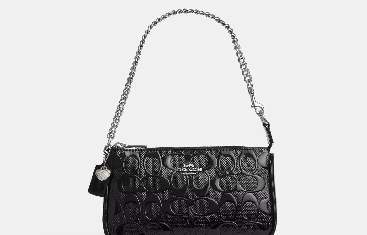 nolita 19 in signature leather with heart charm